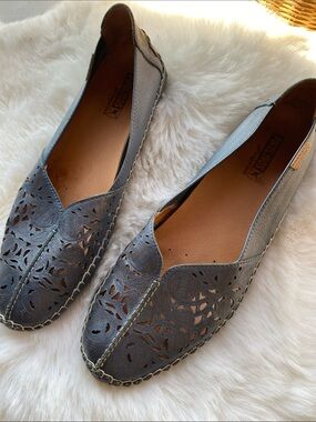 PIKOLINOS Blue Laser-Cut Leather Slip-On Flats